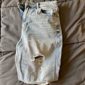 American Eagle mom jeans